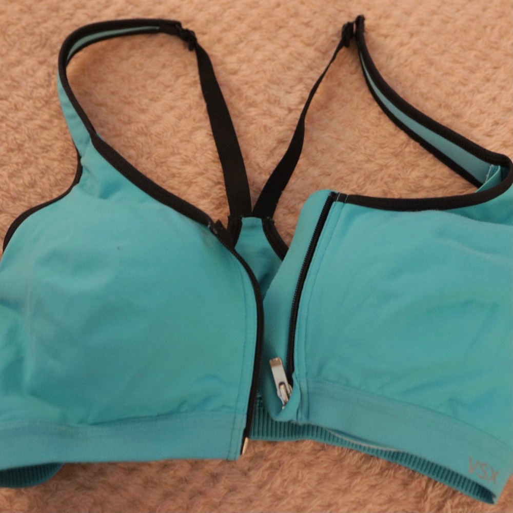 VS Sport Front Zip Sports Bra. Size: 36B. Color: Aqua